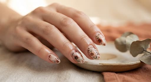 Prishcious Nails — Liquid Chrome Stiletto Enhancements